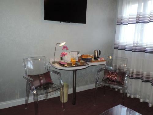 Hotel Logis Auv'h�tel