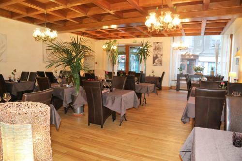 Hotel Logis L'ecu De France