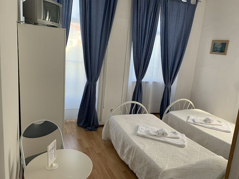 Hotel Residencia White Love