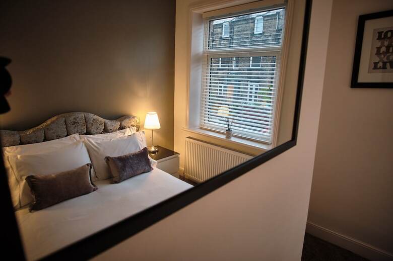 The Townhouse Simple2let Serviced Apart