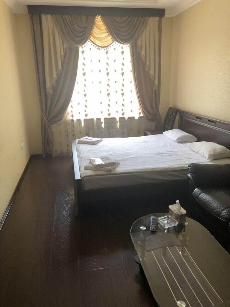 Golden Hotel