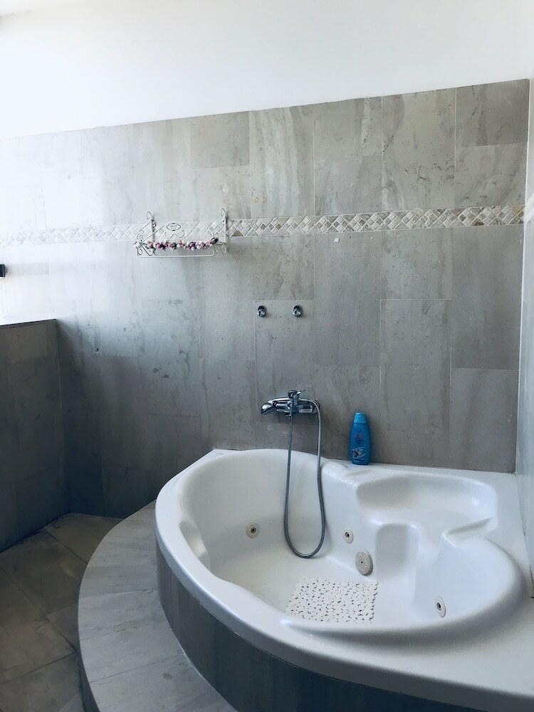 Hotel Sky View Home Stay