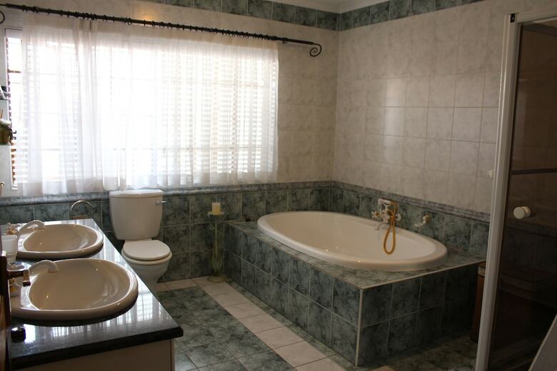 Bed & Breakfast House And Heart Guest House