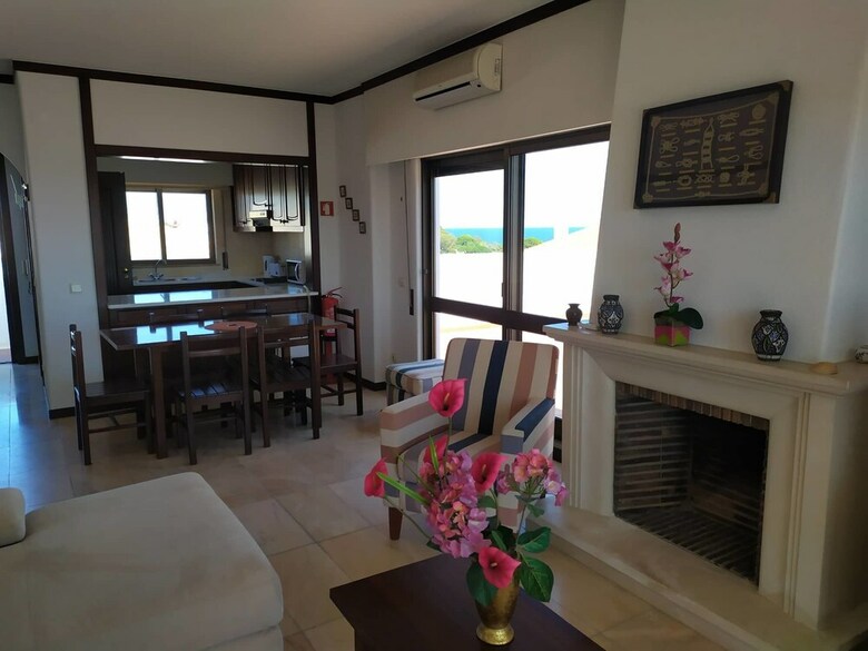 Apartamentos Oura Paradise