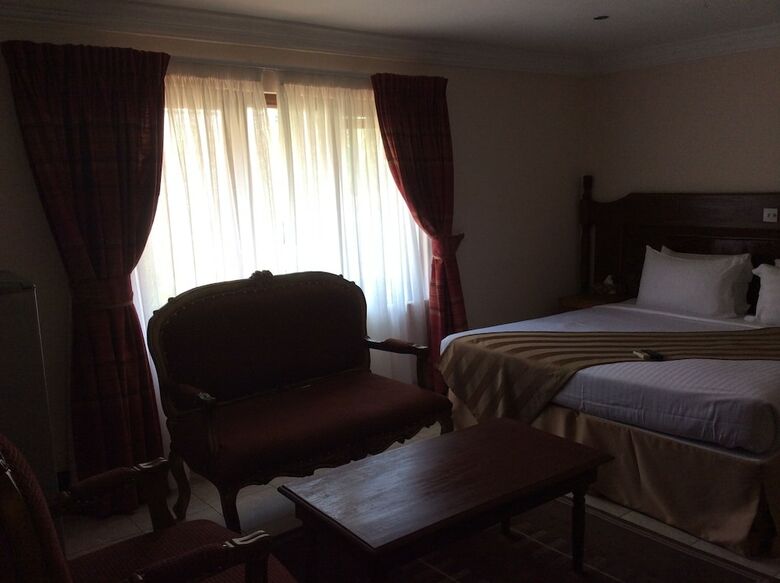 Highgate Hotel