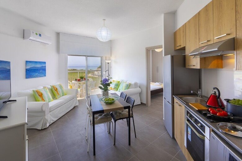 Apartamentos Protaras Almyra Seaview Suite 32