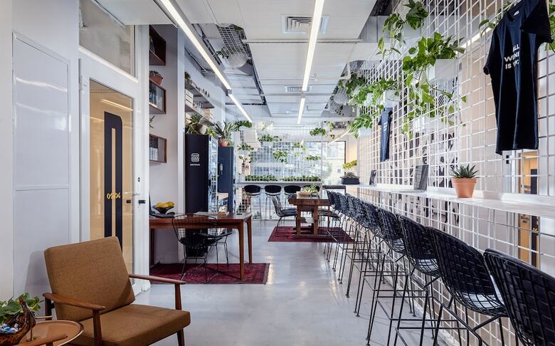 Hostal Wom Allenby By Brown Hotels