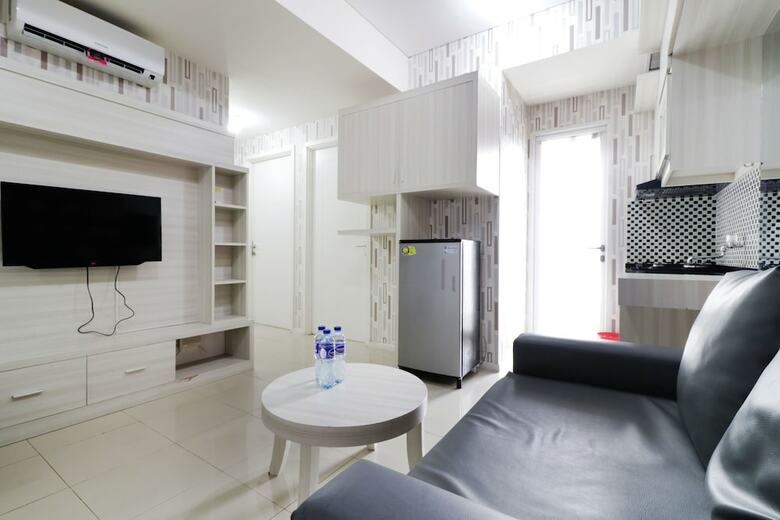 Hotel Ten Eleven Living Point