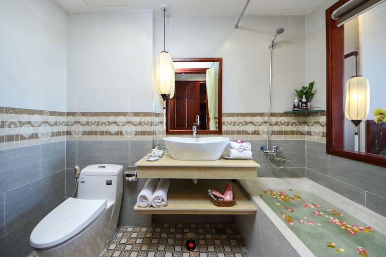 Uptown Hoi An Hotel