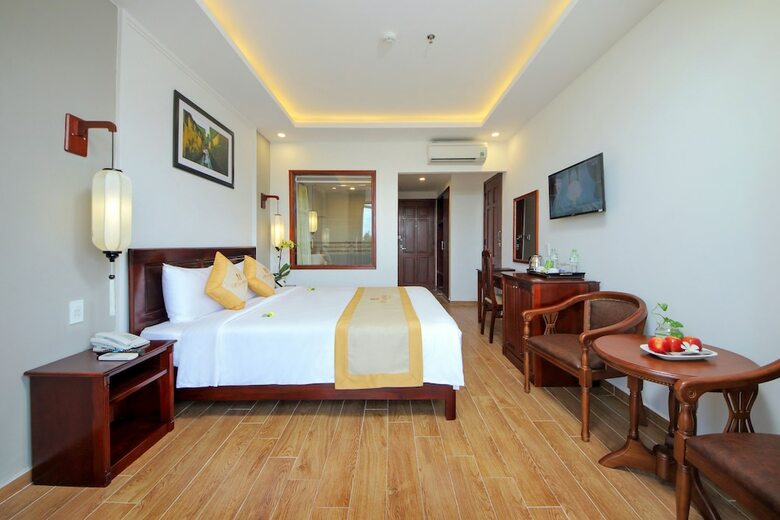 Uptown Hoi An Hotel