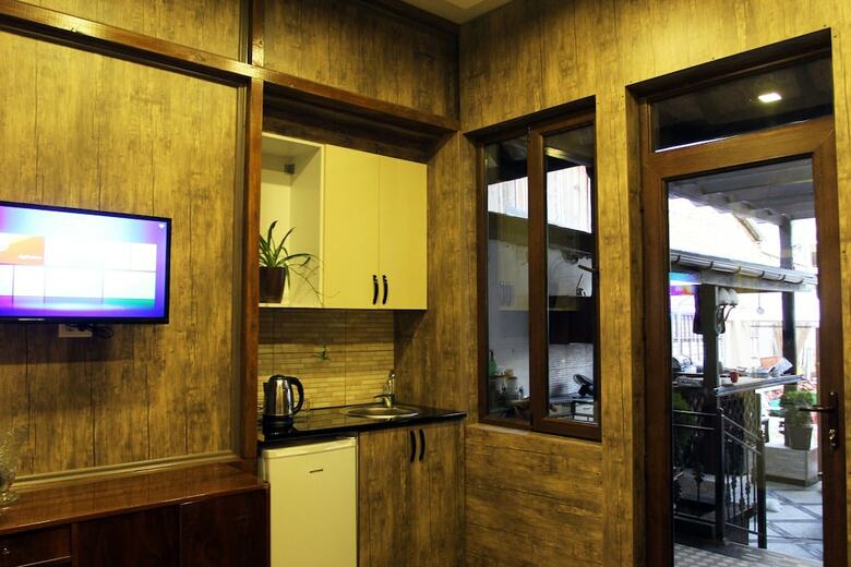 Hotel Bounty Guest House