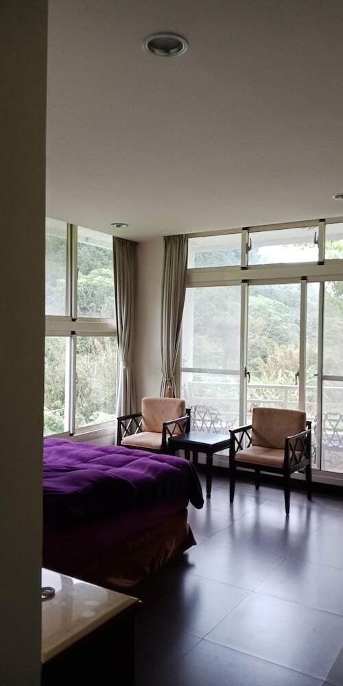 Bed & Breakfast Lily Village
