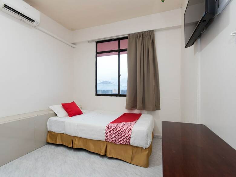Hotel Oyo 1128 Lodge 88 (1)