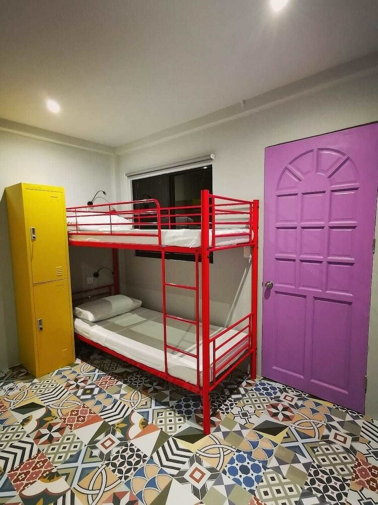 Hotel Way Shack Hostel