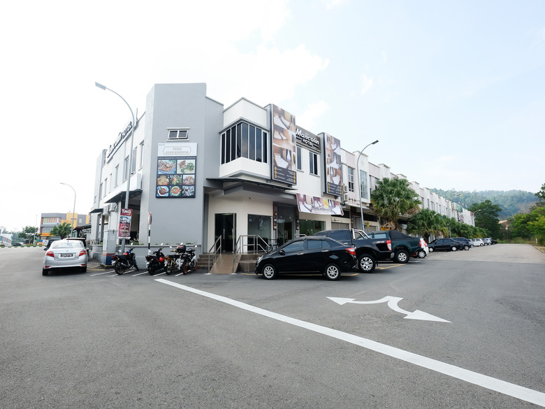 Oyo 43935 Mancalin Hotel