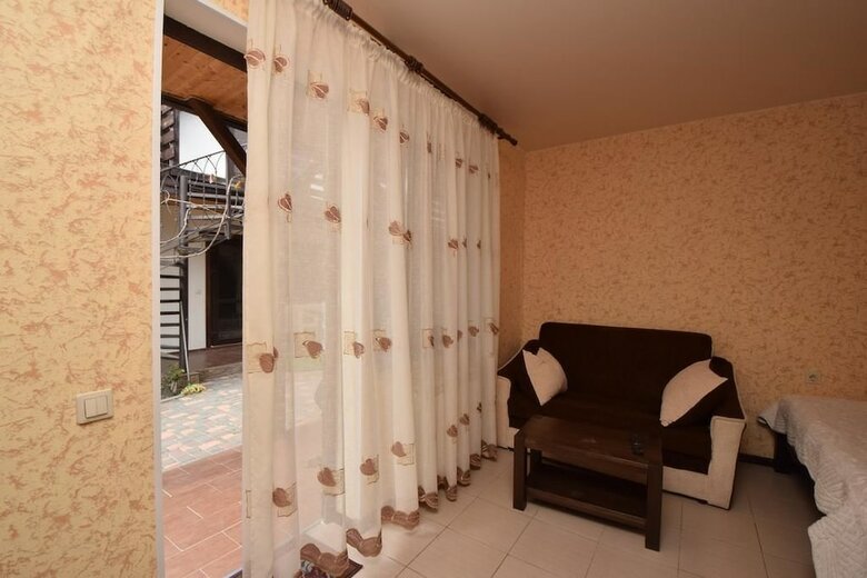 Hotel Sadorini Guest House