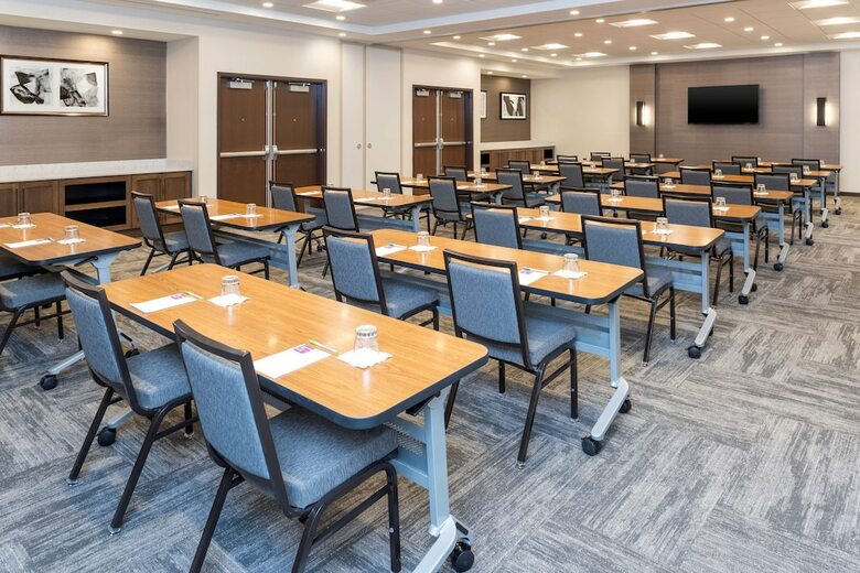 Hotel Hyatt Place Flint / Grand Blanc