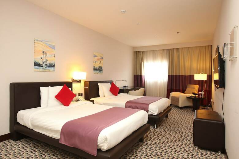 Hotel Golden Tulip Hail