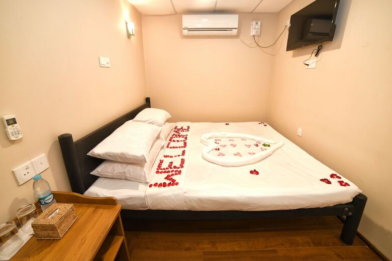 Hotel Eternal Lodge Bagan