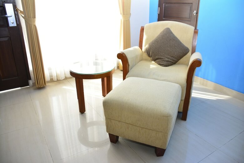 Bed & Breakfast Townhouse Bukit Damai Indah