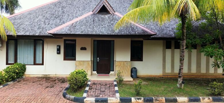 Bed & Breakfast Townhouse Bukit Damai Indah