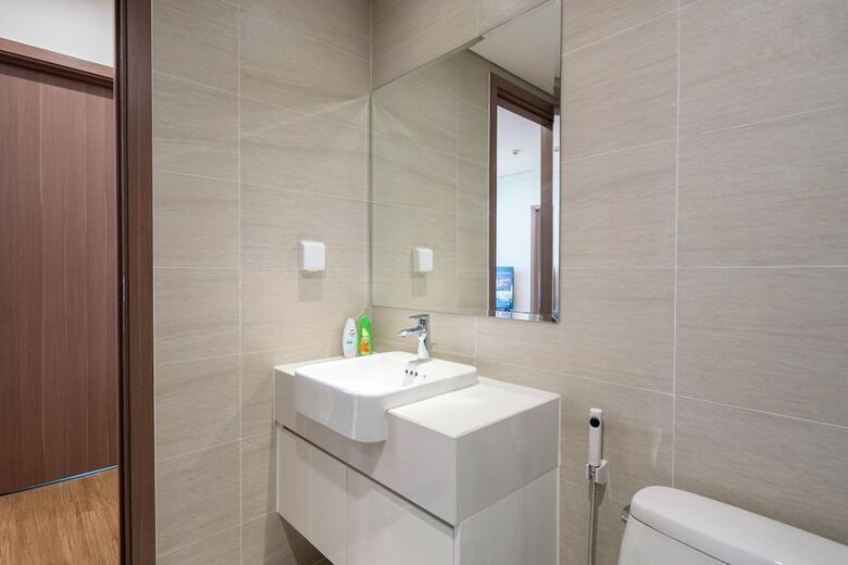 Aparthotel Luxhome Vinhomes Skylake