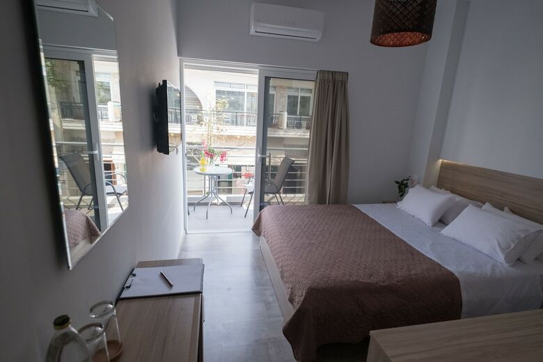 Hotel Greponis Apartments