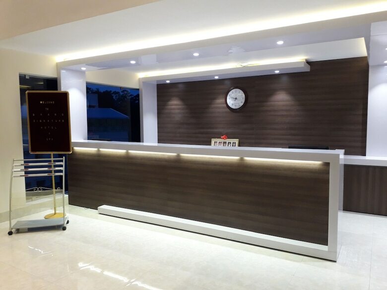 Grand Signature Hotel & Spa