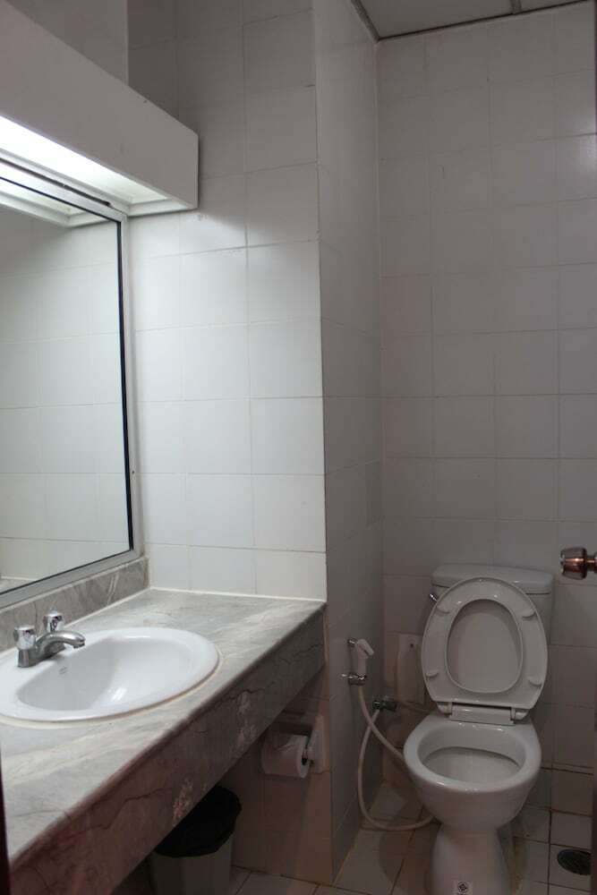 Grand Royal Plaza Hotel