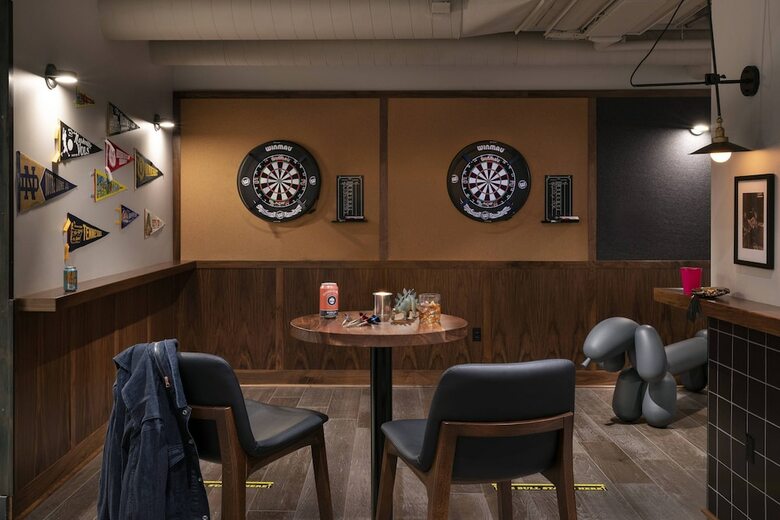 Hotel Moxy Nashville Vanderbilt Area