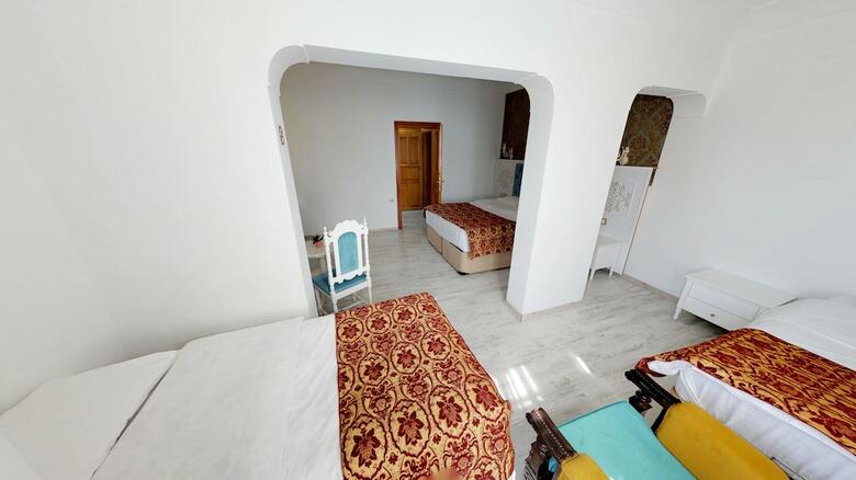 Urcu Hotel