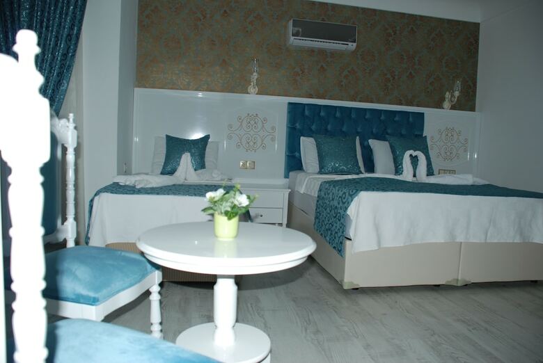 Urcu Hotel