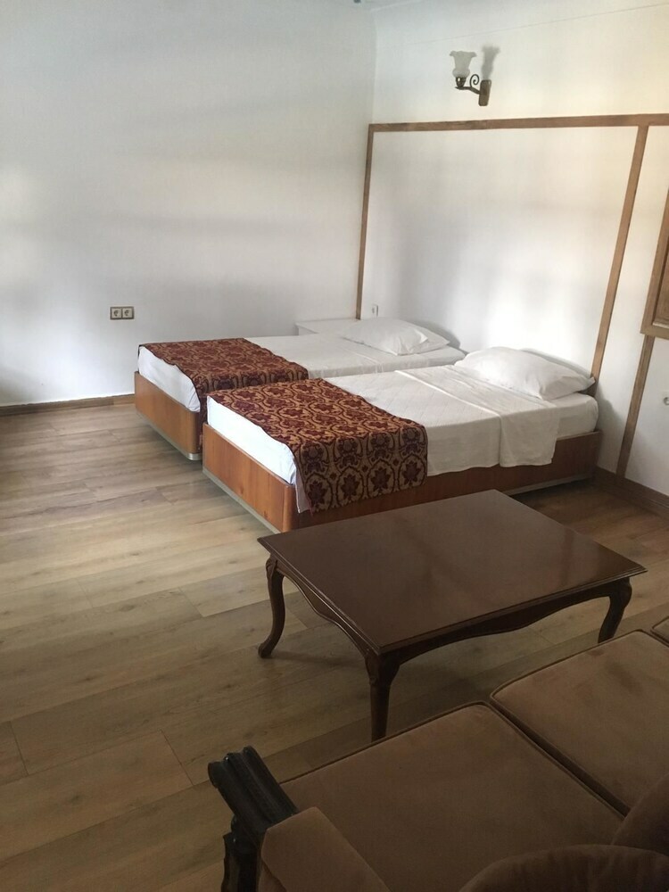 Urcu Hotel