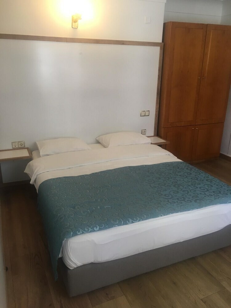 Urcu Hotel