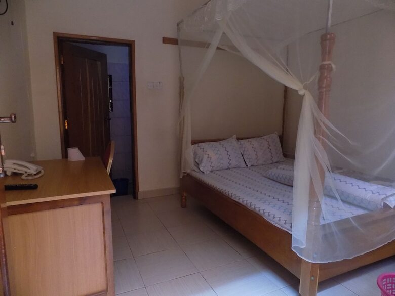 Hotel Kaanos Hope Complex Inn