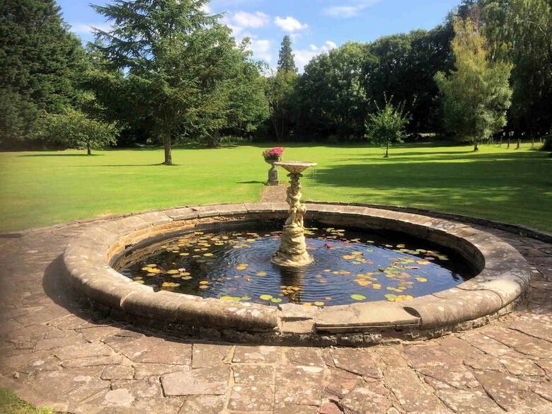 Bed & Breakfast Llangattock Park House