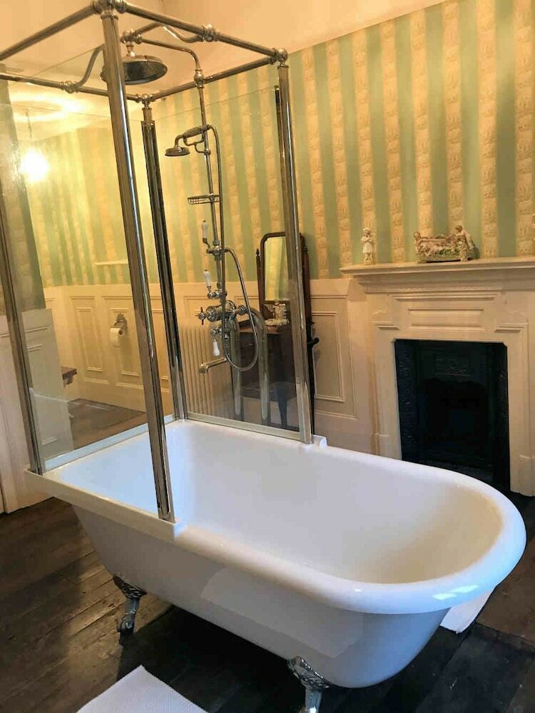 Bed & Breakfast Llangattock Park House