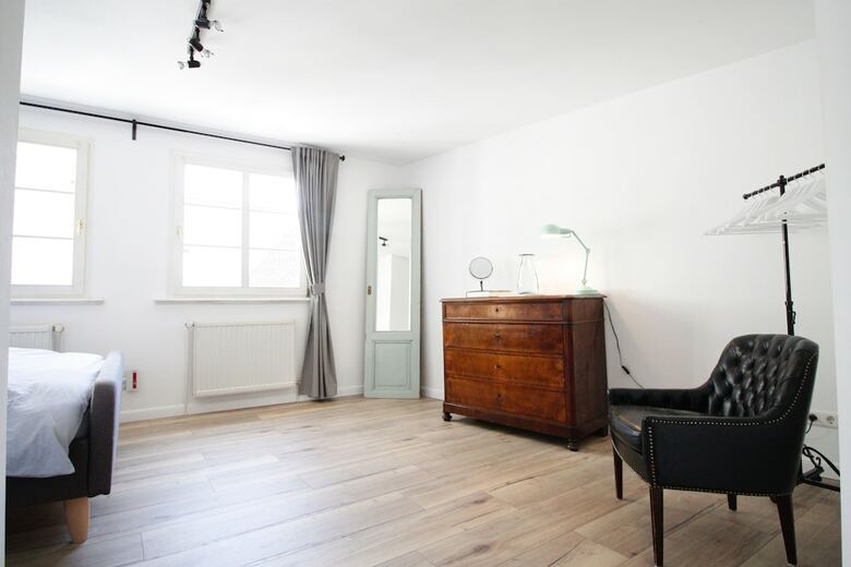 Boutique Charme Apartments 10