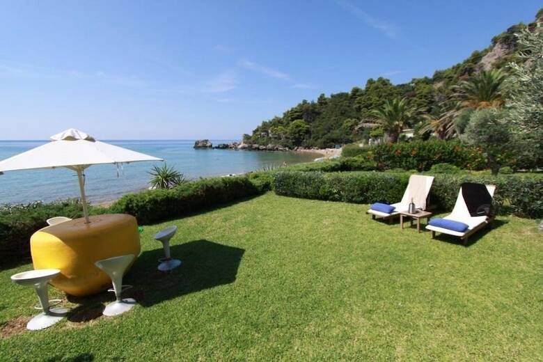Beachfront 2 Bedroom Luxury House