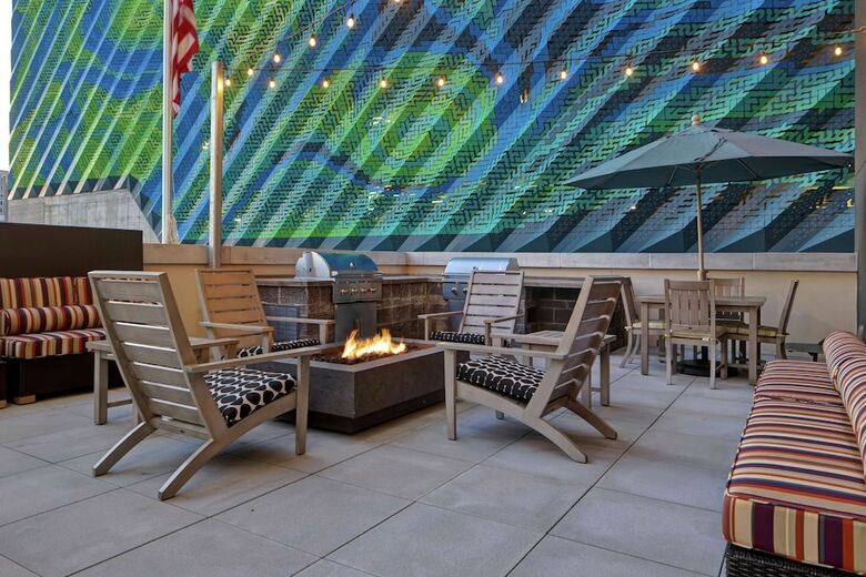 Hotel Home2 Suites By Hilton Charlotte Uptown, Nc