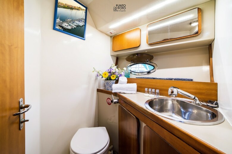 Lullaby Boat&breakfast