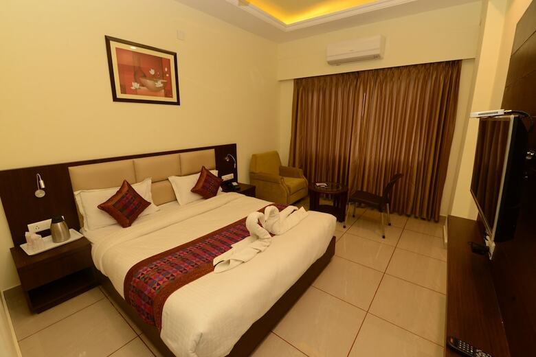 Hotel Sanobar