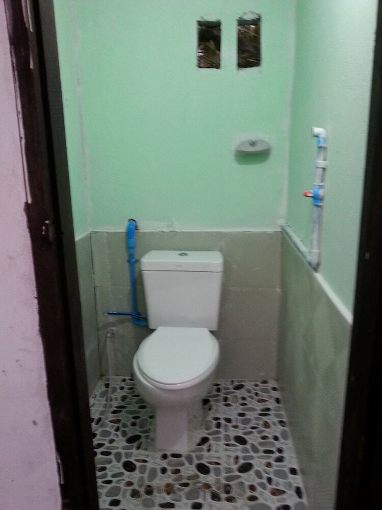 Hotel Ngwe Saung Garden Guest House