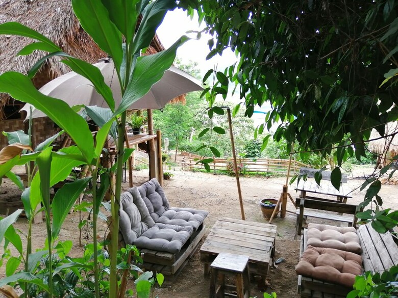 Hotel Art Khamu Homestay