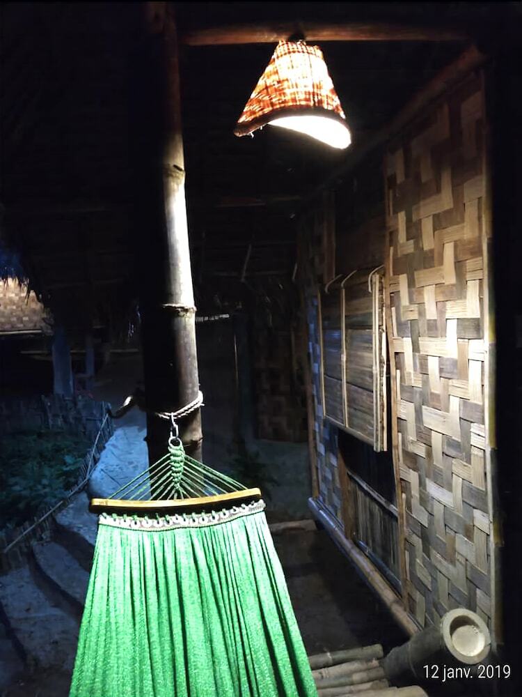Hotel Art Khamu Homestay
