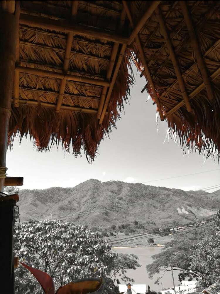 Hotel Art Khamu Homestay
