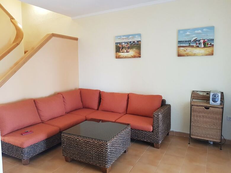 Menigos Aa1g No52 Beachfront 3bdr Villa