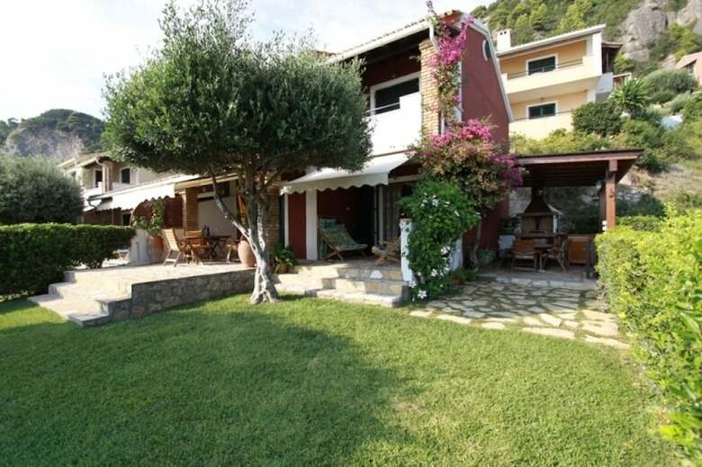 Menigos Aa1g No52 Beachfront 3bdr Villa