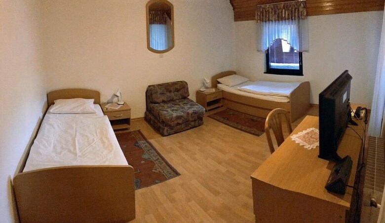 Hotel Pension Preno?i??a Mraz