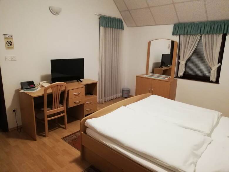 Hotel Pension Preno?i??a Mraz